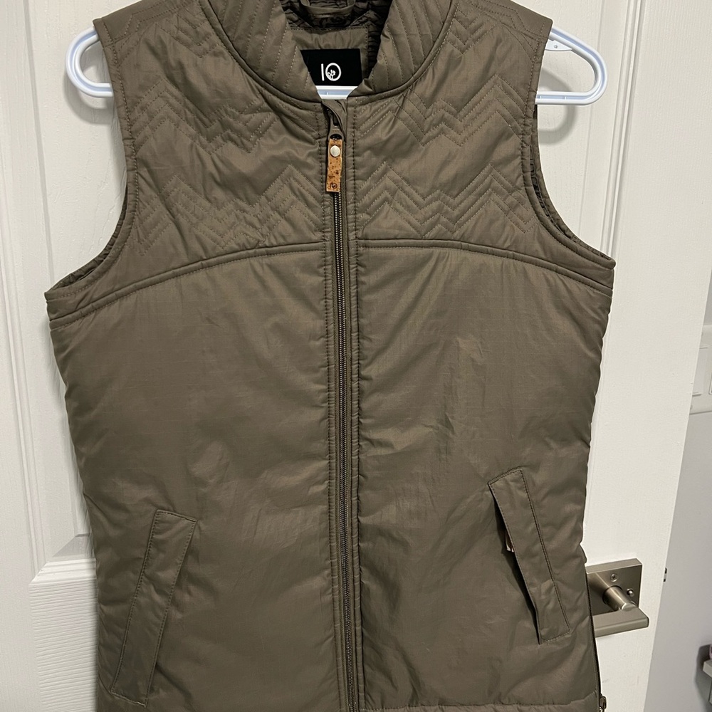 Tentree Olive Green Quilted Vest